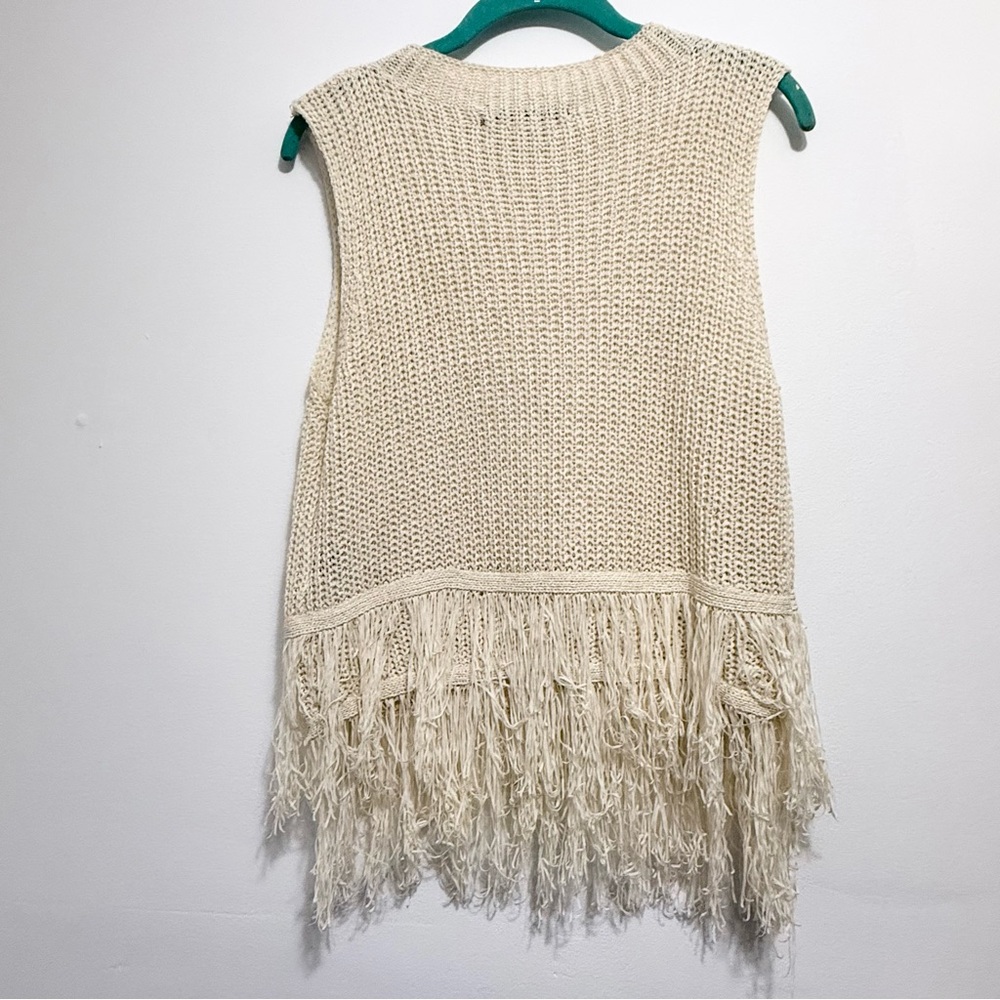 Ark & Co Fringe Hem Knit Sleeveless Top Cream Size Small - Picture 3 of 7